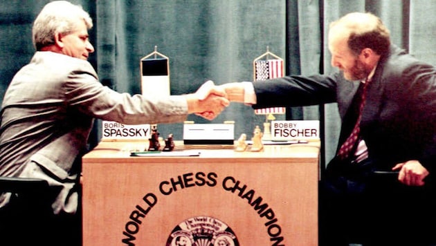 Boris Spasski in a duel with Bobby Fischer (Bild: Kiran RIDLEY)