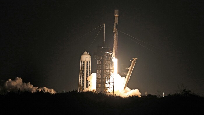 Der Start von „Athena“ an Bord einer SpaceX-Rakete