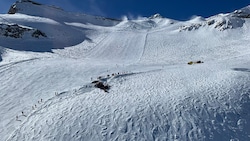 Am späten Freitagvormittag kam es am Pitztaler Gletscher zu dem Einsatz. (Bild: Flugpolizei)