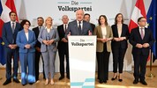 Das neue ÖVP-Regierungsteam mit Ministern und Staatssekretären