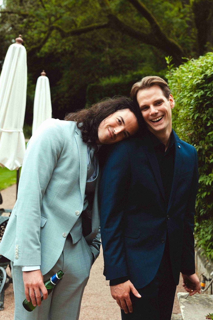 With his partner Fin Holzwart.