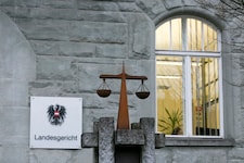 Das Trio wird sich wegen fahrlässiger Gemeingefährdung verantworten müssen.