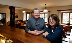 Nach vier Jahren ist wieder Schluss: Wirt Josef Hillerzeder und Köchin Ulli Walzinger ...