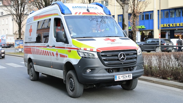 Zwei Verletzte mussten in die Klinik Innsbruck gebracht werden (Symbolbild). (Bild: Birbaumer Christof)