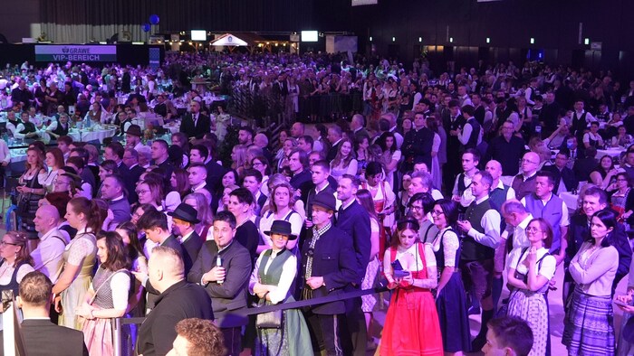 Ausgelassene Partystimmung in der Grazer Stadthalle