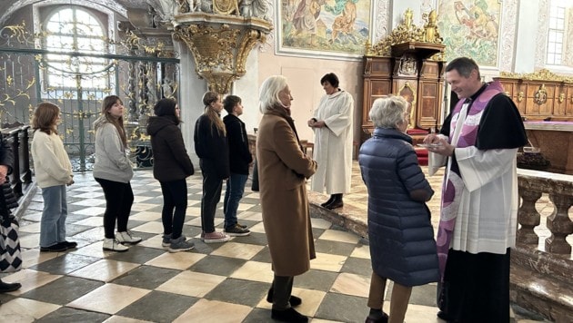 Klagenfurt Cathedral is one of the places where "Ashes to go", crosses of ashes are given in passing. (Bild: Stadtpastoral Klagenfurt/Binder)