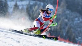 Natalie Falch (Bild) durfte sich Viktoria Bürgler über Gold in der Team-Kombi freuen. (Bild: GEPA)