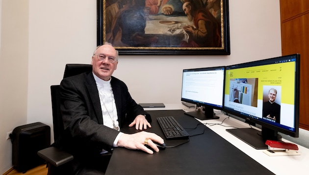 Digital handout: Bishop Alois Schwarz addresses the faithful who wish to rejoin the Catholic Church via the Internet. (Bild: Imre Antal)