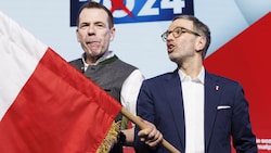 Die FPÖ hat ihre Anti-Ukraine-Haltung untermauert. (Bild: APA/ERWIN SCHERIAU)