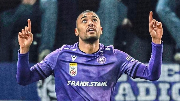 Stürmer Maurice Malone jubelte gegen den GAK über sein siebentes Ligator.