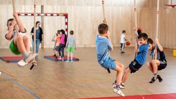 Eine Turnhalle im deutschen Bochum weicht von der „klassischen Gestaltung“ ab – mit ungeahnten ...