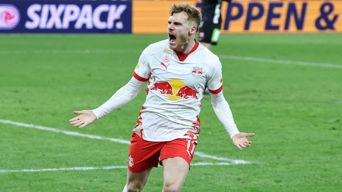 Yorbe Vertessen traf zum Ausgleich.