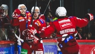 Die Rotjacken hatten im ersten Viertelfinalspiel gegen Pustertal allen Grund zu jubeln. (Bild: GEPA)