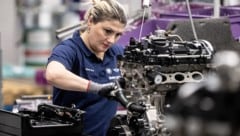 In Steyr ist das größte Motorenwerk von BMW beheimatet. 4900 Mitarbeiter sind hier tätig. (Bild: CHRISTIAN BRUNA)