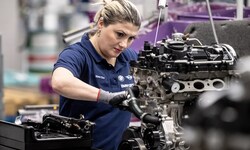 In Steyr ist das größte Motorenwerk von BMW beheimatet. 4900 Mitarbeiter sind hier tätig.