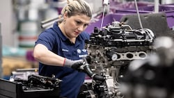 In Steyr ist das größte Motorenwerk von BMW beheimatet. 4900 Mitarbeiter sind hier tätig. (Bild: CHRISTIAN BRUNA)