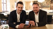 Lukas Schnitzer (links) und Marco Triller erinnern sich gerne an ihre Schulzeit zurück.