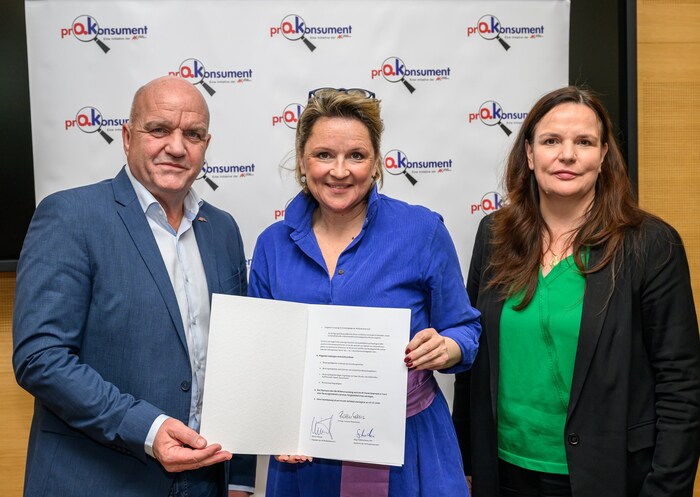 Extending the cooperation with "por Kosument": Wieser. Rosenkranz, Heise.