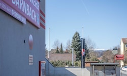 Vor dem Bärnbacher Rüsthaus hängt die schwarze Flagge.