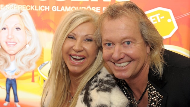 Carmen Geiss with husband Robert (Bild: APA/dpa/David-Wolfgang Ebener)