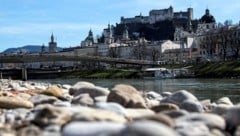 Die Radunterführungen entlang der Salzach sind gesperrt.