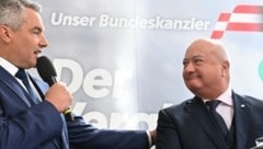 Nach dem Rücktritt von Karl Nehammer (ÖVP) Anfang Jänner wurde Christian Stocker neuer ÖVP-Chef. Jetzt ist der 64-Jährige Bundeskanzler. (Bild: APA/HELMUT FOHRINGER)