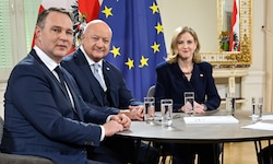 Die EU und das Budget standen beim ersten ORF-Interview der Dreier-Koalition im Fokus.