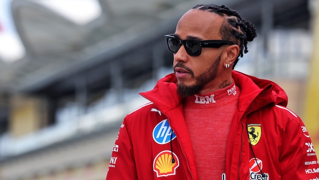 Lewis Hamilton lässt die Kritik an seiner Wechsel-Entscheidung kalt. (Bild: GEPA)