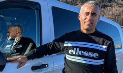 Taxifahrer Zouhir Hussein bemerkte das abgestürzte Flugzeug als Erster. Er zögerte nicht und ...