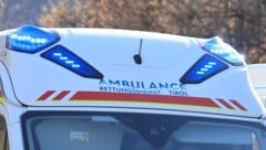 Zwei Verletzte wurden mit der Rettung ins Krankenhaus nach Zams gebracht.