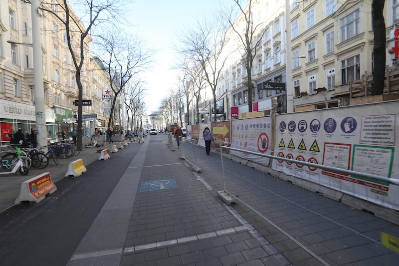 An der Mariahilfer Straße (Symbolbild) kam es Mittwochmorgen zum Großeinsatz. (Bild: Jöchl Martin)