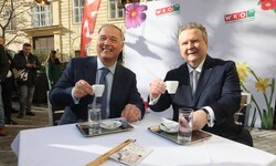 Auf eine Tasse Kaffee: Wirtschaftskammer Wien-Präsident Walter Ruck mit Stadtchef Michael Ludwig ...