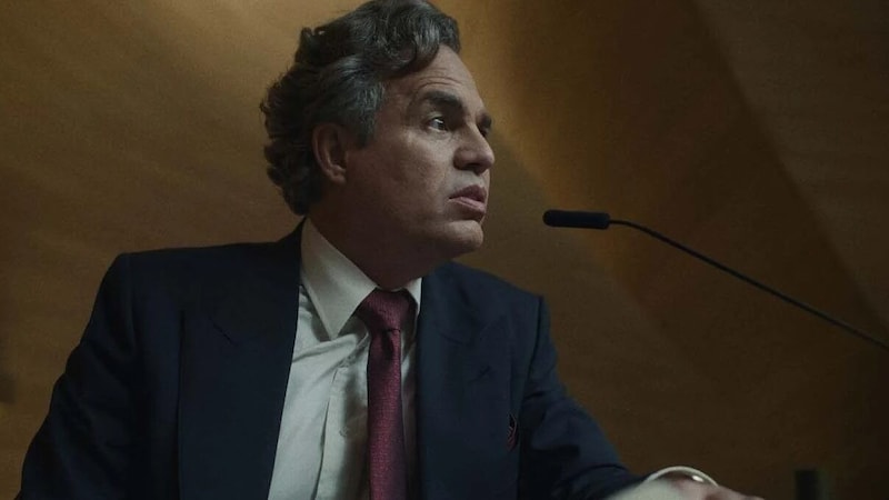 Mark Ruffalo als Hightech-Visionär Kenneth Marshall. (Bild: 2025 Warner Bros. Entertainment Inc. All Rights Reserved.)