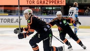 Frank Hora (li.) versetzte mit dem Siegtreffer nicht nur Marcus Vela (li.) in Ekstase.