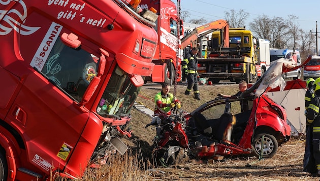 Der 29-jährige Pkw-Lenker hatte beim Unfall in St. Florian keine Überlebenschance (Bild: Matthias Lauber/laumat.at)