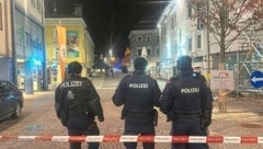 Die Beamten der Polizeiinspektionen sind meist noch vor den Spezialkräften am Einsatzort (Bild: Jennifer Kapellari)