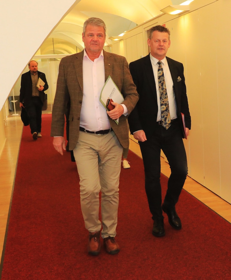 Parteichef Gerhard Köfer (l) hat Trümpfe gegen Christian Scheider in der Hand. (Bild: Rojsek-Wiedergut Uta)