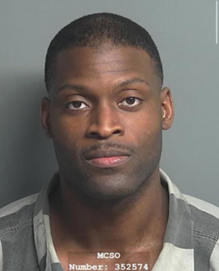 Jaythan Gilder wurde wegen Raubüberfalls und Diebstahls im Wert von über 100.000 Dollar ...