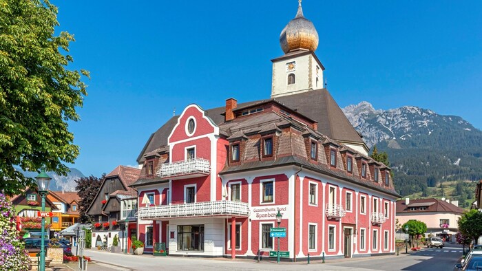 Hier in Gröbming wurde Dr. F. X. Mayr, Begründer der Mayr-Kur, vor 150 Jahren geboren.