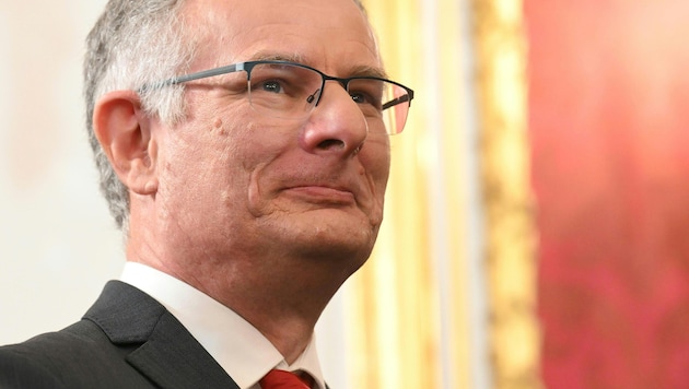 Der linke Finanzminister will die Energierkonzerne extra besteuern. (Bild: HELMUT FOHRINGER)