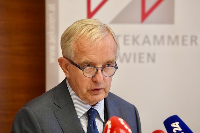 Ärztekammerpräsident Johannes Steinhart