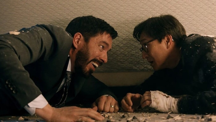 Ab sofort im Kino: „Love Hurts“ mit Oscarpreisträger Ke Huy Quan (re.).