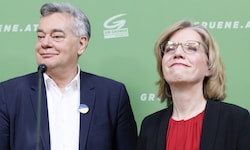 Grüne-Bundessprecher Werner Kogler und Ex-Ministerin Leonore Gewessler