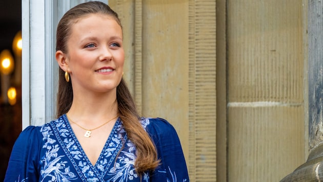 Princess Isabella will come of age in a month's time. The Danish palace has already revealed how the birthday will be celebrated - and published two new portraits. (Bild: Viennareport)