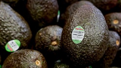 Die Avocadobauern haben ihre Lieferungen in die USA pausiert. (Bild: EPA/ERIK S. LESSER)
