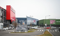 Alle drei in Österreich vertretenen Marken an einem Standort bündelte XXXLutz in Wels.