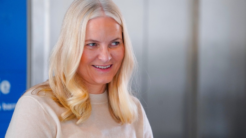 Der Terminplan der norwegischen Royals ist prall gefüllt. Aus gesundheitlichen Gründen wird Kronprinzessin Mette-Marit künftig aber auch kurzfristiger Termine absagen müssen. (Bild: OLE BERG-RUSTEN)