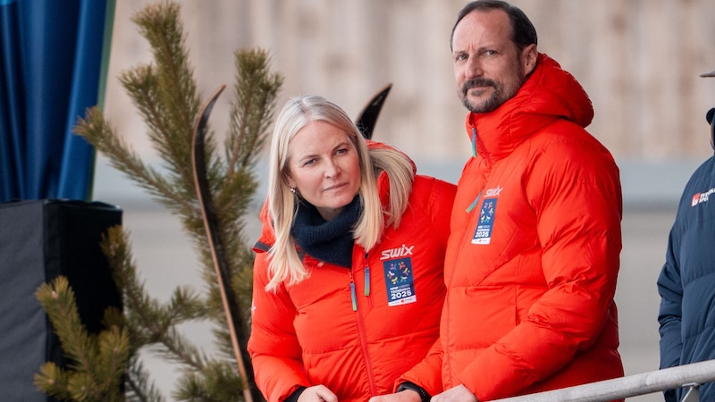 Mette-Marit will sich nur eine kurze Pause gönnen und am Freitag gemeinsam mit Haakon wieder Termine wahrnehmen. (Bild: APA/GEORG HOCHMUTH)