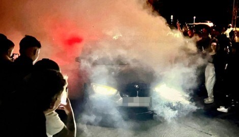 Rauch und Spuren am Asphalt verursachen die PS-Liebhaber bei ihren Treffen. (Bild: Markus Tschepp)