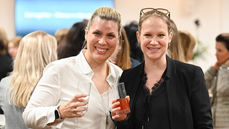 Anne Pömer-Letzbor (li.) und HappyFoto-Eigentümerin Marlene Hackl. (Bild: Wenzel Markus)